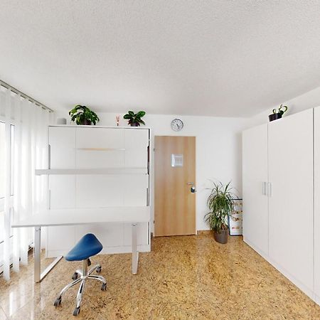 Ueber Den Daecher Von Chur Apartment Exterior photo